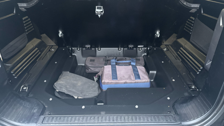 Land Rover Defender 110 Diesel 3.0 D250 Hard Top Auto